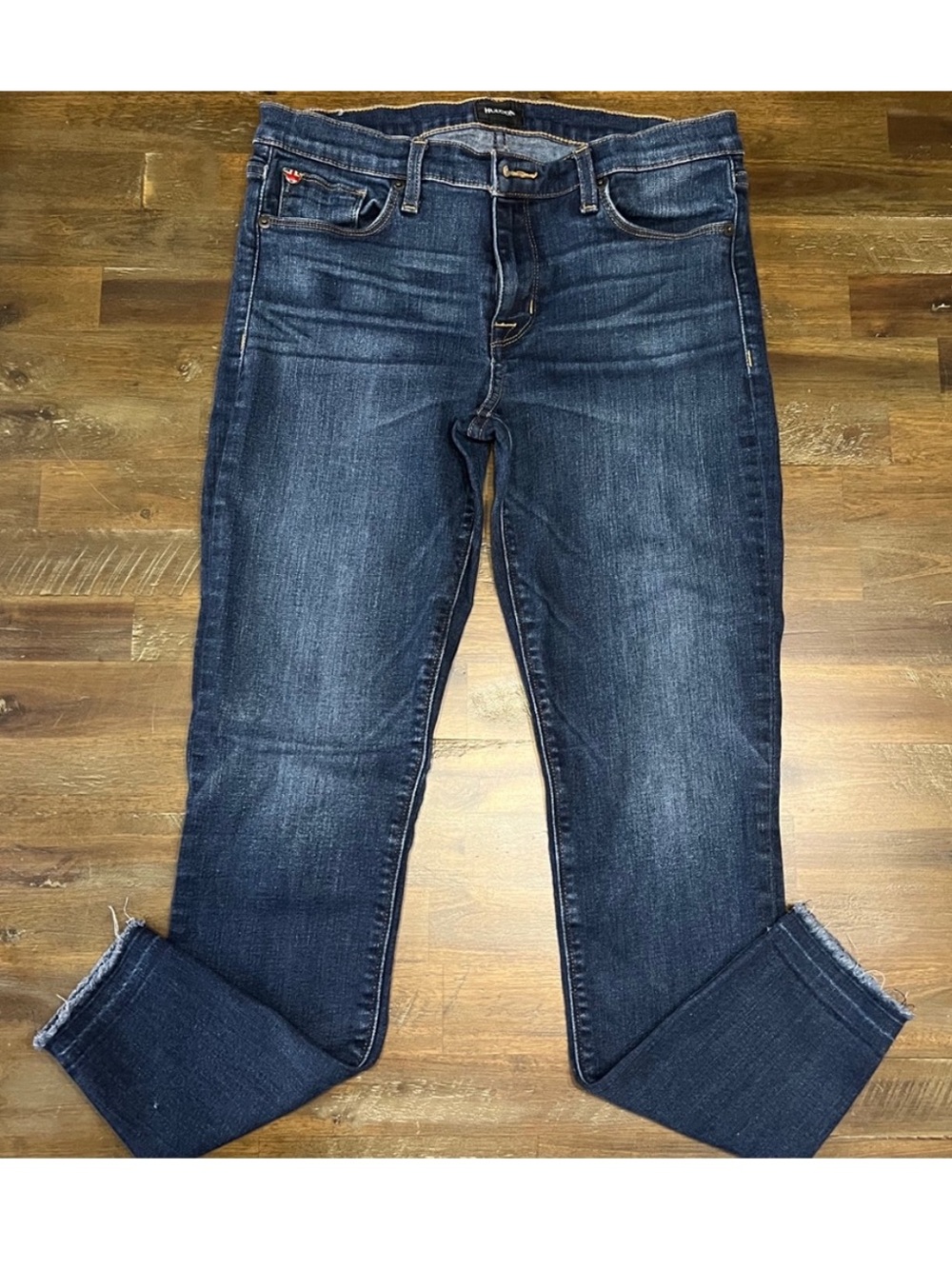 Hudson Krista Ankle super skinny womens jeans with raw hem. Excellent condition